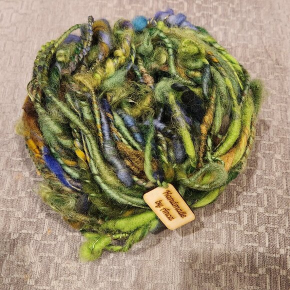 Hand spun art yarn, with super fine wool, new in superb colors, 3.7 oz. - Picture 1 of 3